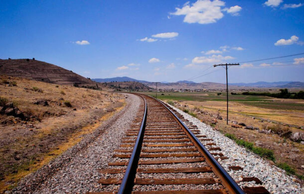 Jalisco colaborará con Federación en derechos de vía para tren México–Guadalajara