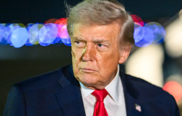 Trump anuncia arancel global de 10% tras fallo de la Corte