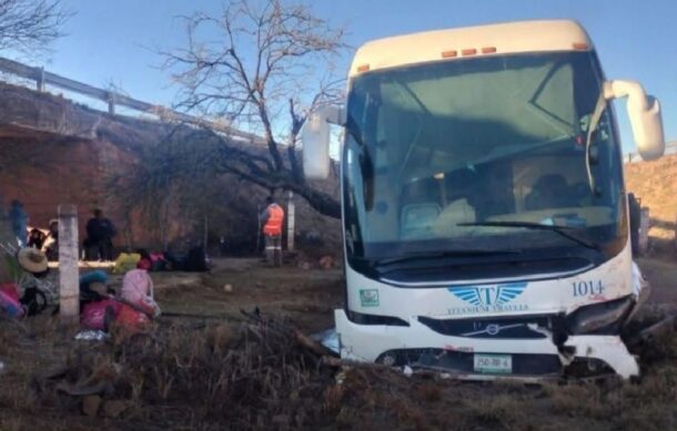 Se registra accidente de autobús en la autopista Durango–Gómez Palacio