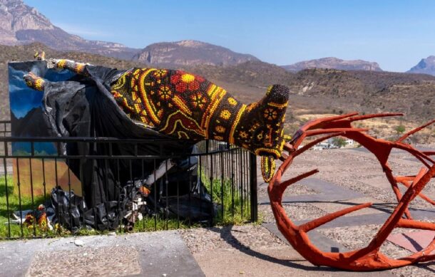 Derriban monumento del Venado en Bolaños tras cambio a “usos y costumbres”