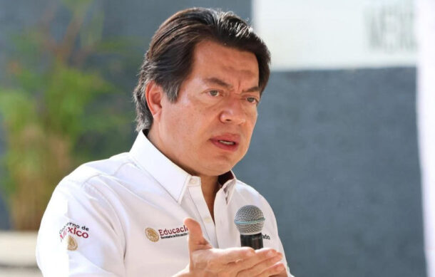 SEP abre debate nacional sobre uso de pantallas en aulas