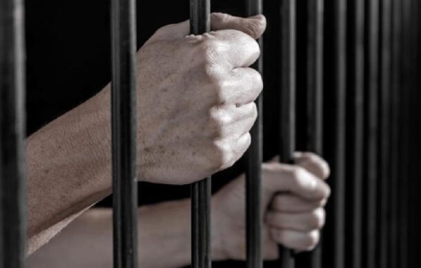 Condenan a mujer a 55 años de prisión por feminicidio de su madre en GDL