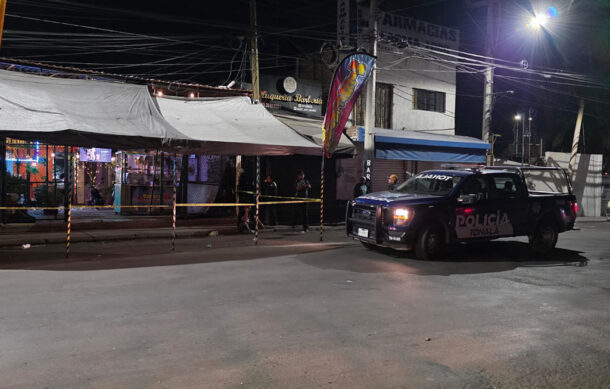 Asesinan a hombre dentro de marisquería en Tonalá