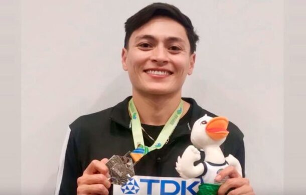 Erick Portillo logra histórica medalla en salto de altura