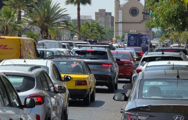 Manifestantes en contra del acueducto Chapala-Solís bloquean Av. Federalismo
