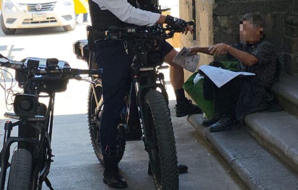 Acusan hostigamiento de policías de Guadalajara a adultos mayores en Palacio Municipal