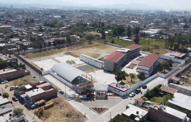 Gobierno de El Salto entrega calles en La Higuera