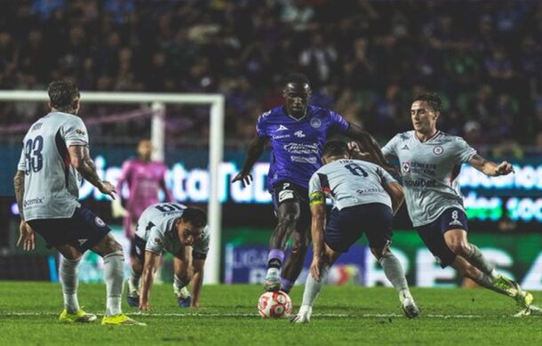 Cruz Azul se salva de perder, y rescata empate con Mazatlán