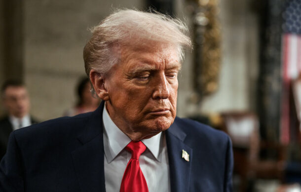 Trump anuncia arancel de 25 por ciento a autos de la Unión Europea