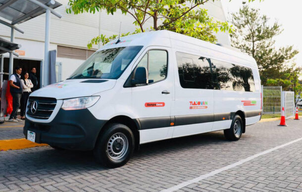 Tlajomulco lanza programa piloto de transporte escolar para reducir tráfico en López Mateos