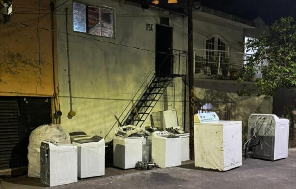Vecinos denuncian omisión ante acumulación de basura en Balcones de Oblatos