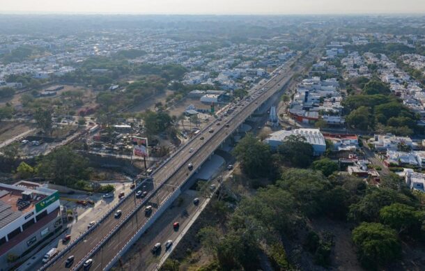 Inauguran tres puentes en Colima; uno conecta la capital con Villa de Álvarez