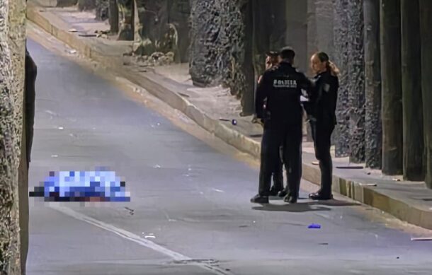 Motociclista muere tras derrapar en paso a desnivel de Américas y López Mateos