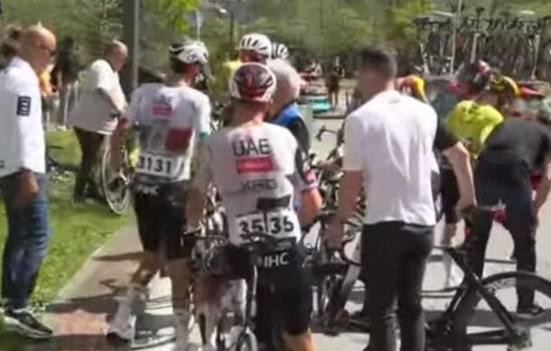 Isaac del Toro sufre caída en la tercera etapa y se retira de la Vuelta Ciclista al País Vasco