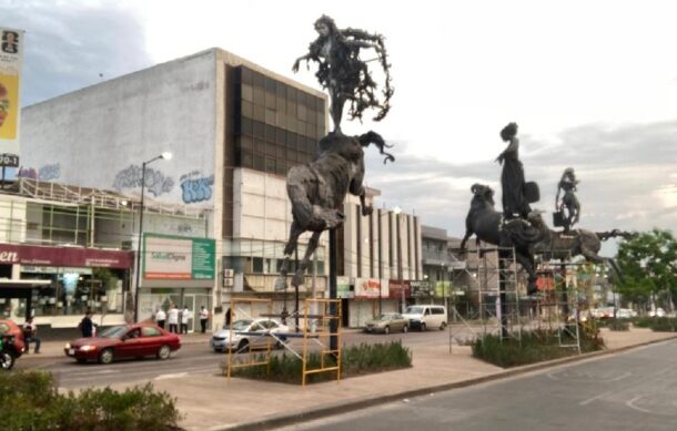 Montan “Las Tres Gracias” en la Plaza de la República