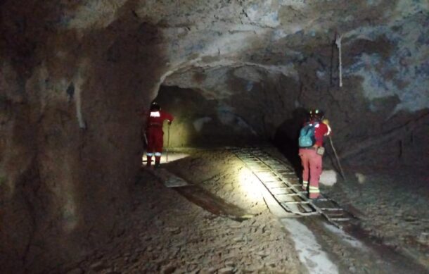Refuerzan búsqueda de mineros en El Rosario con apoyo de USAR Jalisco