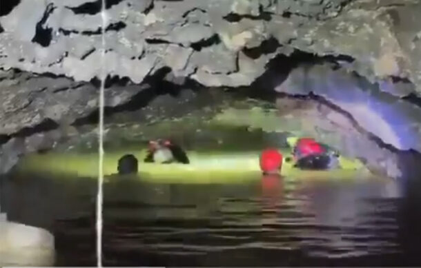 Rescatan con vida a minero tras 14 días atrapado en Sinaloa