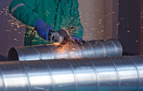 EU abre vía para reducir aranceles a acero y aluminio de México