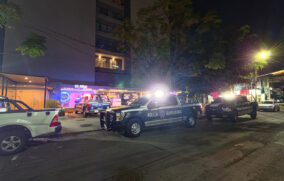 Hombre agrede a su madre de 85 años en Guadalajara; nieto interviene para defenderla
