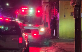 Atacan a balazos a hombre en taller de Tonalá; sobrevive con herida en la pierna