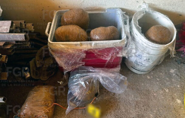 Aseguran armas, explosivos y droga tras cateo en Encarnación de Díaz