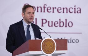 La credencial del Sistema Universal de Salud irá acompañada de una app: Clark