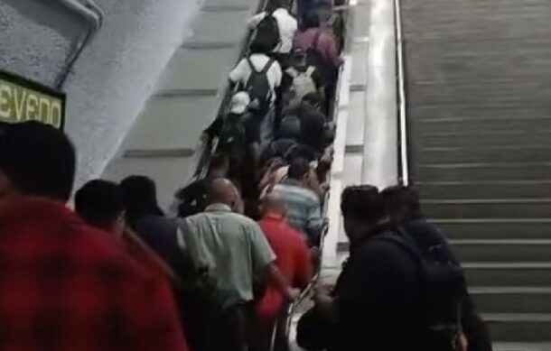 Falla en escaleras eléctricas del Metro de la CDMX deja 11 personas lesionadas