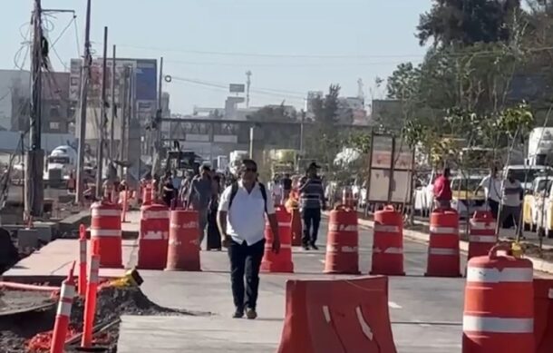 Taxistas liberan acceso al Aeropuerto de Guadalajara tras acuerdo con autoridades
