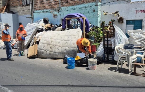 Retiran 33 toneladas de basura y detienen a seis en Guadalajara