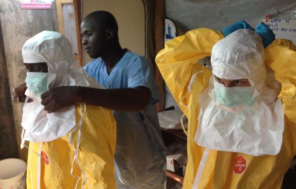 México emite aviso preventivo por brote de ébola en África