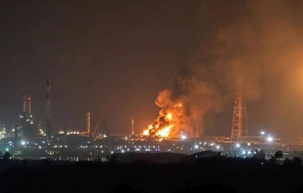 Explosión e incendio en refinería de Salina Cruz deja seis lesionados