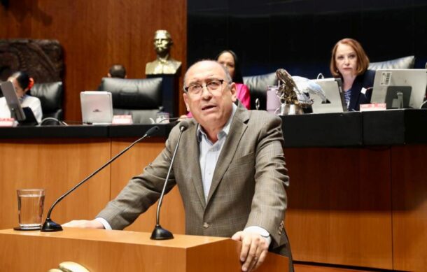 Moreira pide a Sheinbaum ponerse a trabajar y dejar en paz a opositores