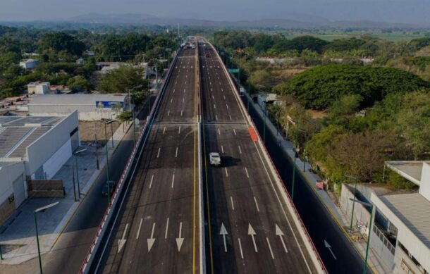 Inauguran en Colima nuevo paso superior ferroviario Arco Sur