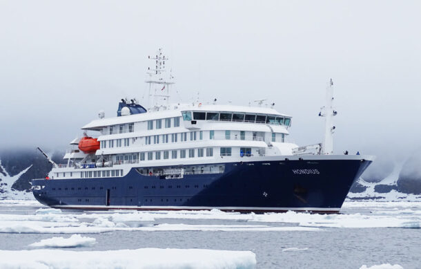 OMS alerta por brote de hantavirus en crucero; investigan posible contagio entre humanos