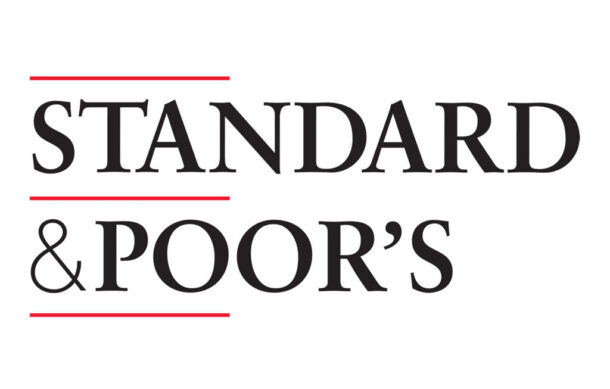 S&P cambia a negativa la perspectiva crediticia de México