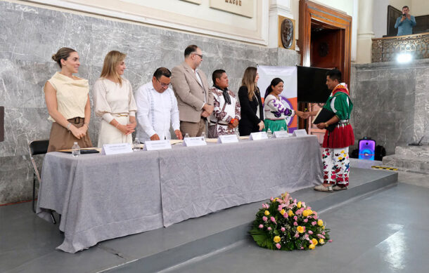 Jalisco certifica por primera vez a intérpretes de lenguas indígenas