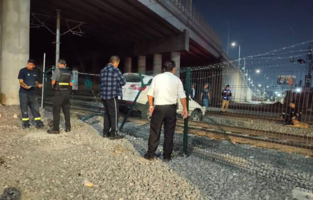Conductor ebrio derriba malla de estación de la Línea 4 del Tren Ligero en Tlaquepaque