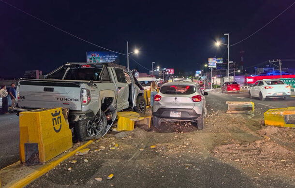 Choque múltiple provoca caos vial en Vallarta y Patria