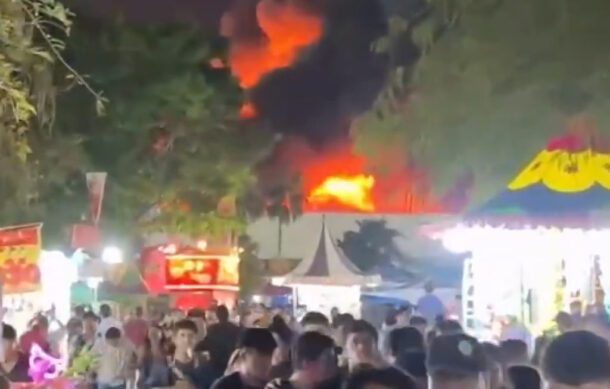 Gobierno federal despliega apoyo tras incendio en plaza de Los Mochis