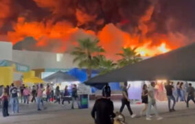 Incendio en Feria Tabasco deja cinco expositores muertos