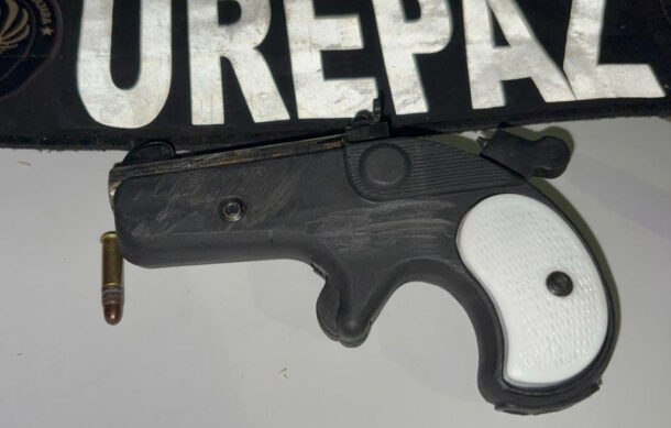 Detienen a dos hombres armados en distintos hechos en Guadalajara