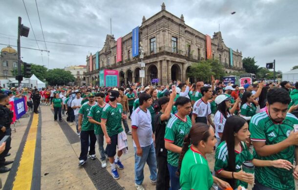Miles de aficionados abarrotan el Fan Fest de Guadalajara