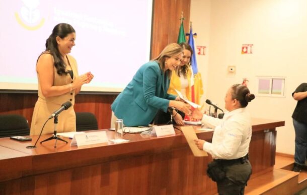Certifican a 236 servidores públicos en atención a víctimas de violencia de género