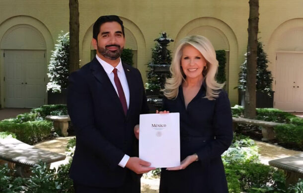 Roberto Lazzeri entrega cartas credenciales en Washington