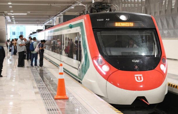 Supera millón de usuarios tren que conecta con el AIFA