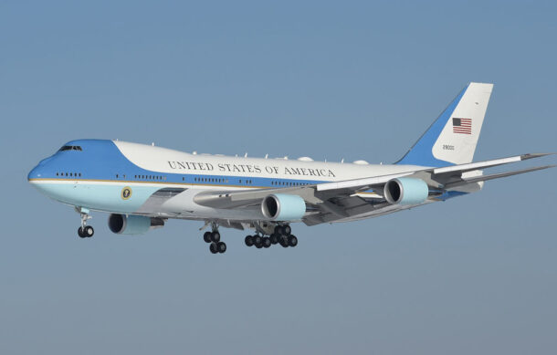 Trump retira histórico Air Force One y estrenará avión catarí