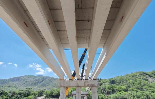 Puente Las Tunas alcanza avance de 54.9 por ciento en Colima
