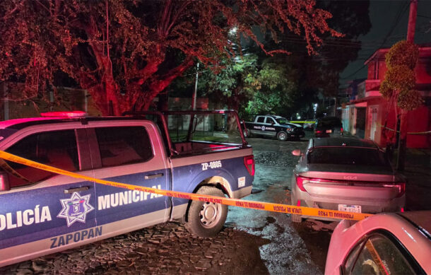 Hallan a joven asesinado con arma blanca en Zapopan