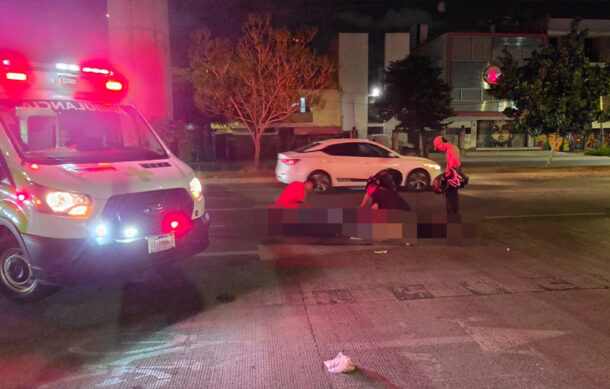 Dos motociclistas resultan heridos tras choque en Guadalajara