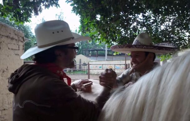 Alejandro Fernández y Julión Álvarez generan rumores de sorpresa en concierto gratuito en La Minerva